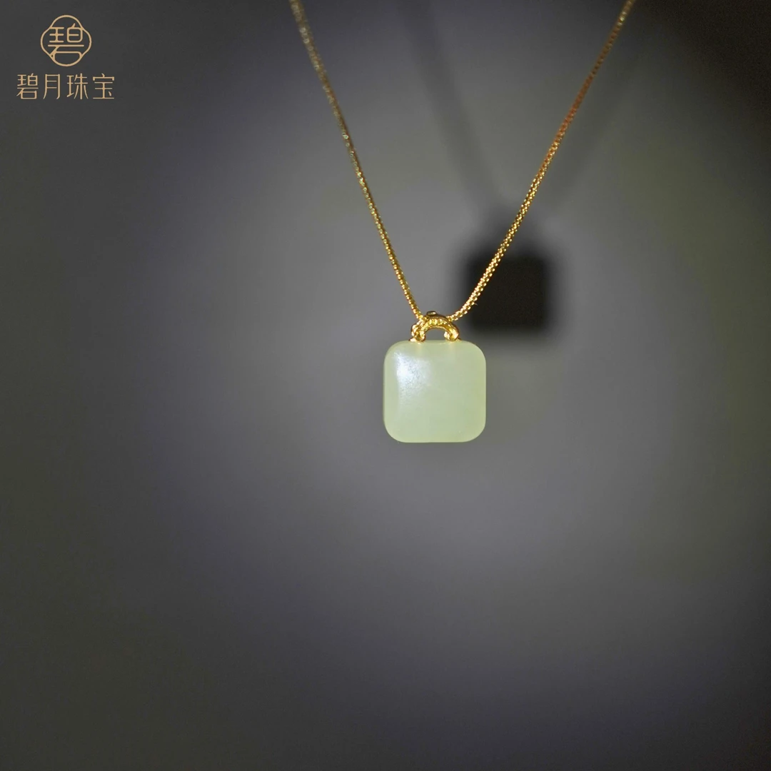 和田玉晴水方糖吊坠多样性发一