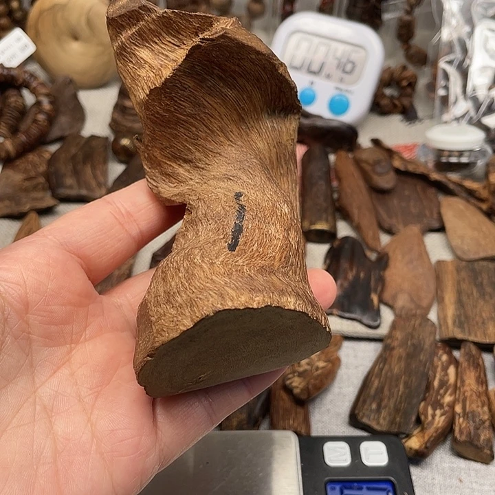 沉香沉香碎屑缅甸车珠料55+