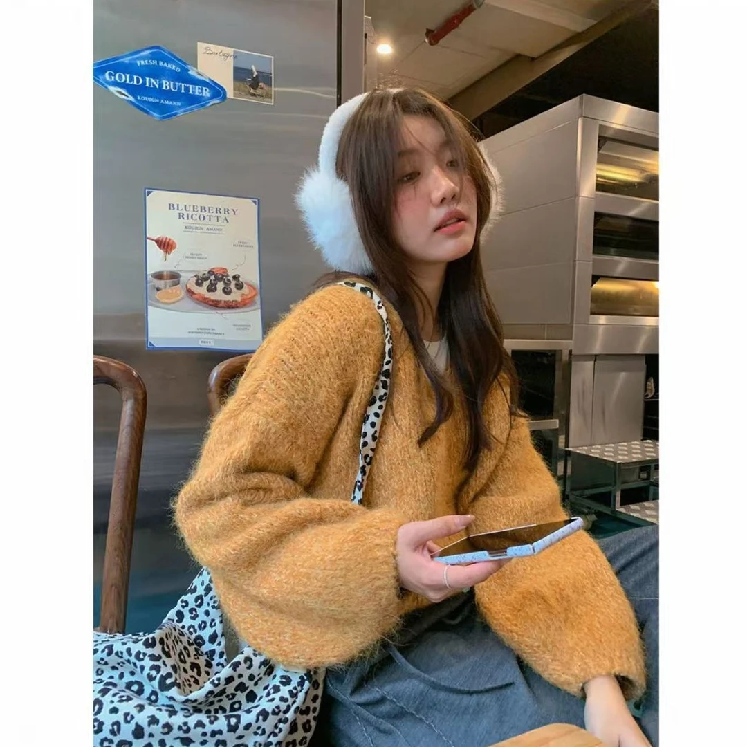 【西西里安】布拉格之秋~韩系温柔风短款含羊毛花纱灯笼袖毛衣