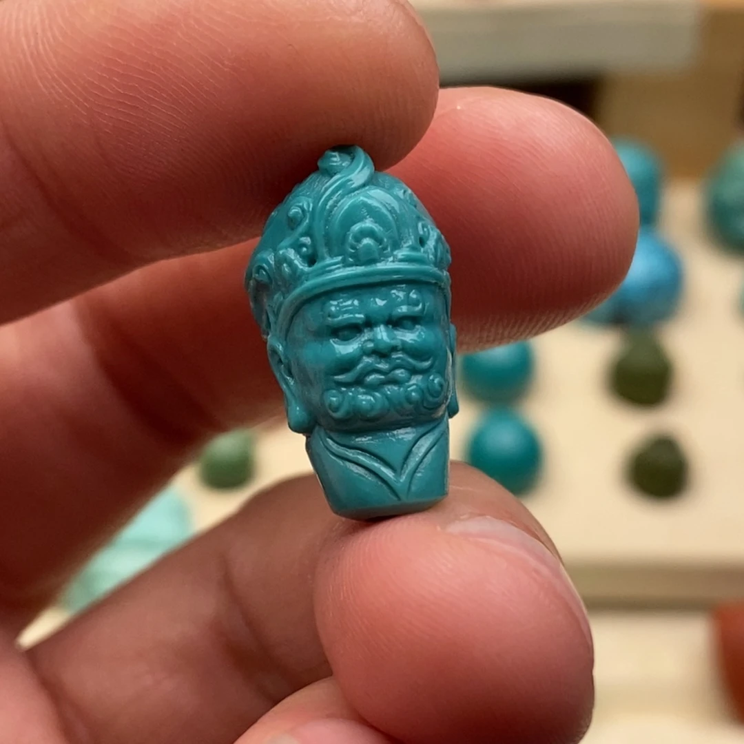 未镶嵌绿松石颈饰