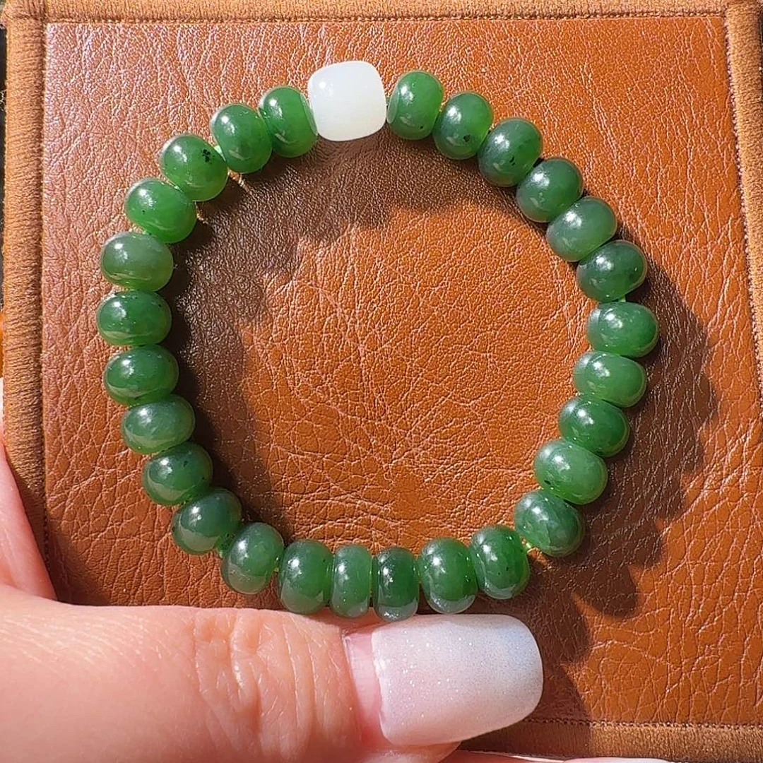 和田玉（碧玉）未镶嵌手链