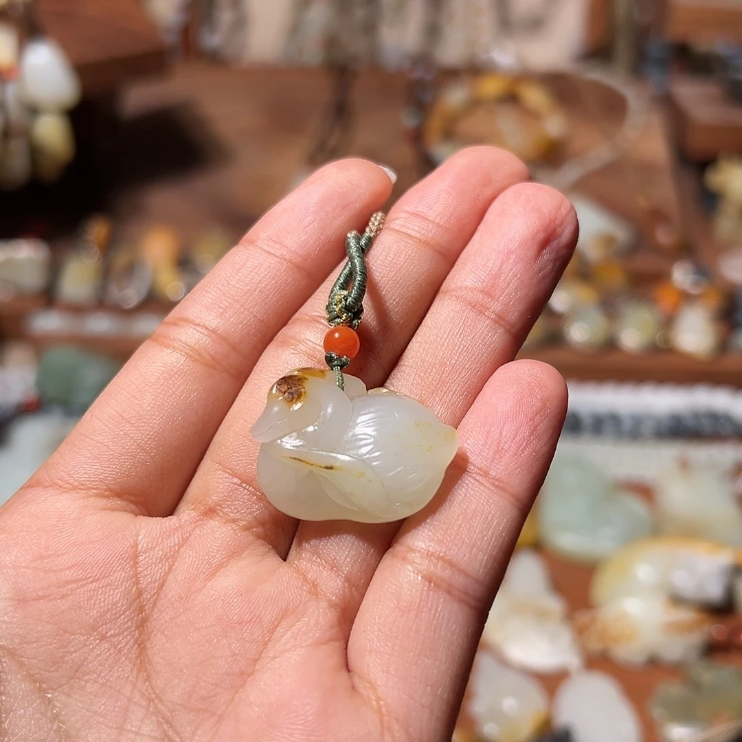 和田玉颈饰未镶嵌