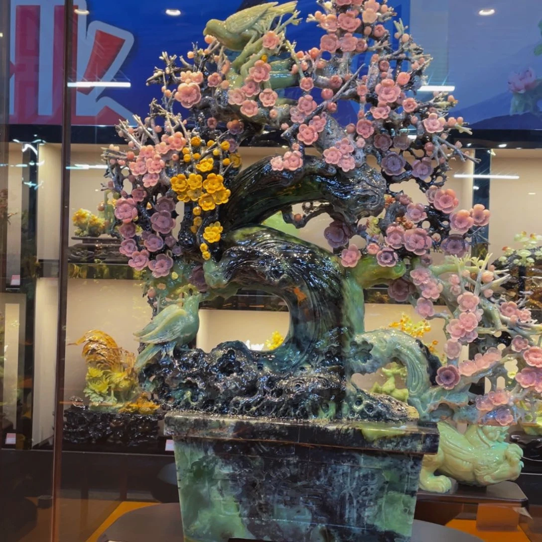 蛇纹石玉未镶嵌摆件