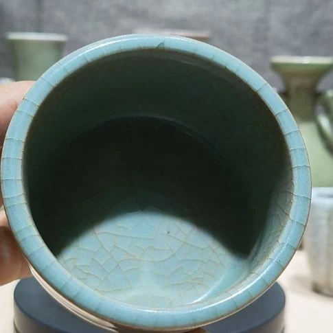 青***枯龙泉天青釉三足香炉一个