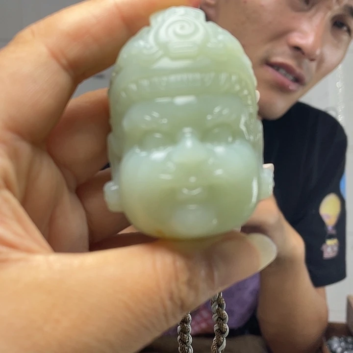 和田玉未镶嵌把件