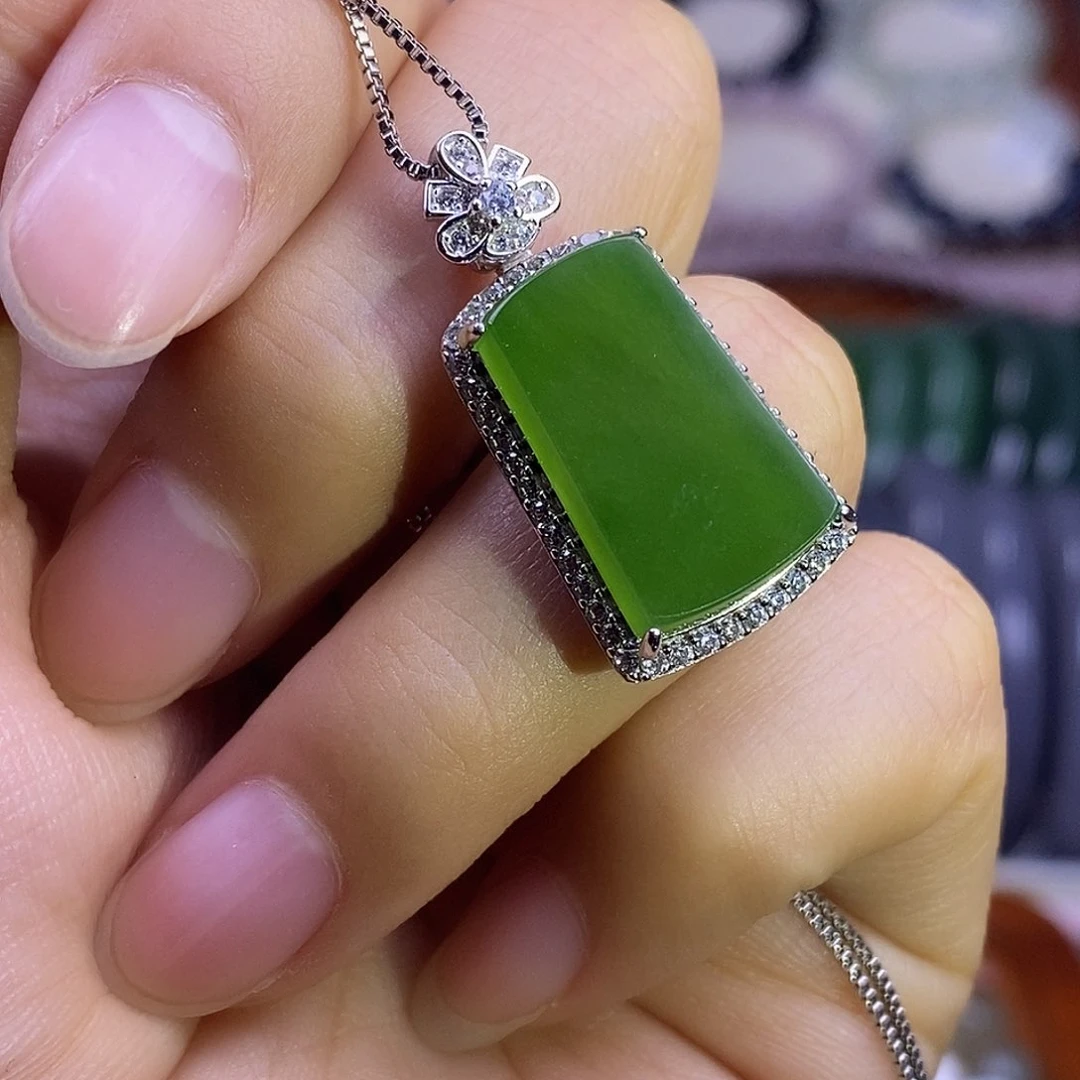 颈饰未镶嵌和田玉碧玉银无事牌吊坠