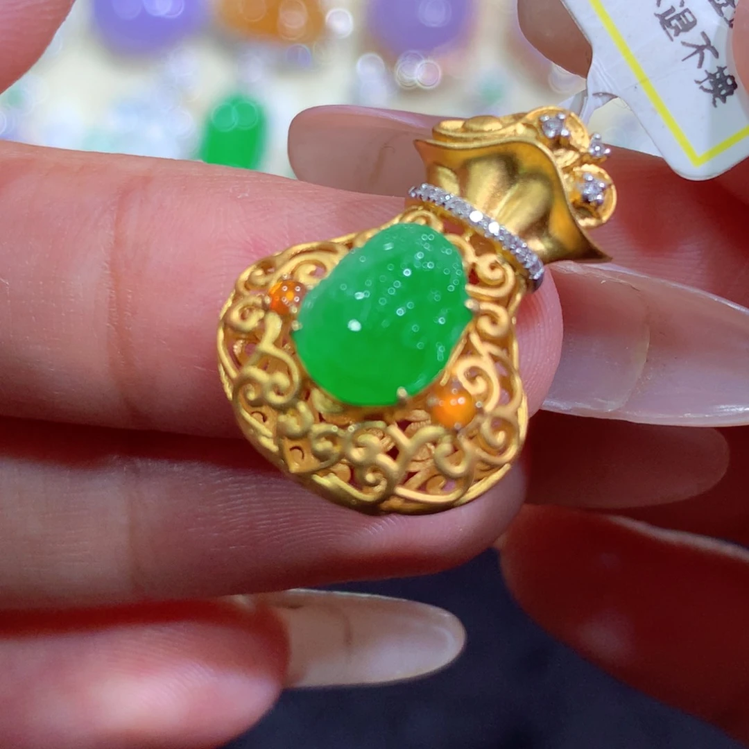 翡翠18K金镶嵌吊坠(不含链)