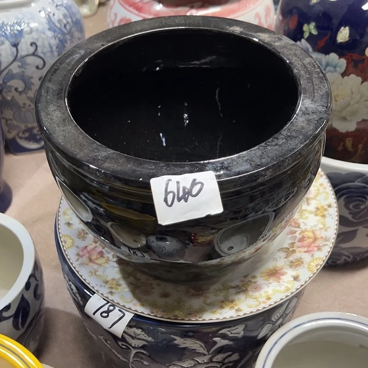 瓷片瑕。。。。。。？。。。。。。