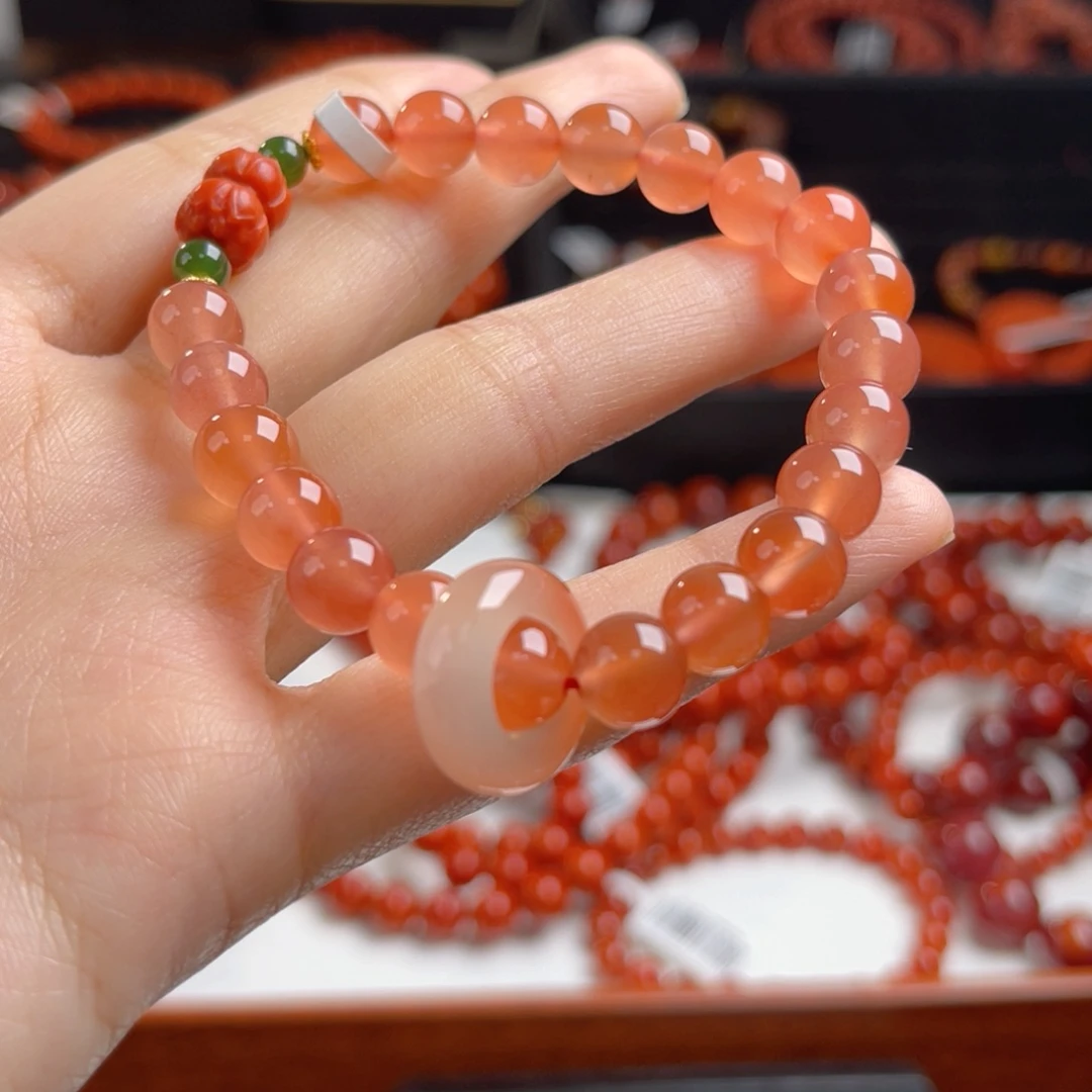 未镶嵌双头莲冰红手串8m南红玛瑙