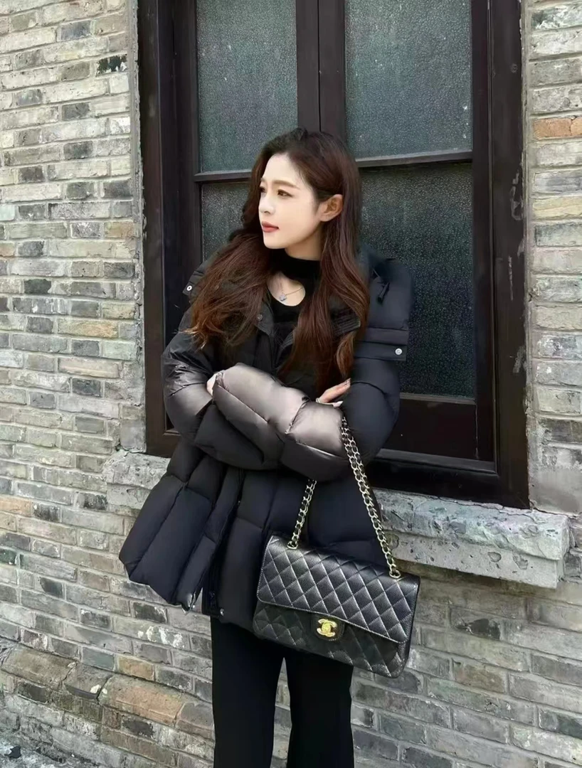 《在逃公主羽绒服》鹅绒服女士收腰公主裙羽绒服