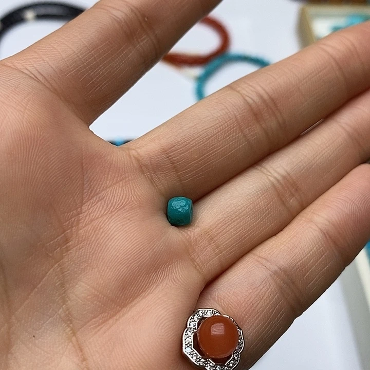 南红玛瑙未镶嵌珠宝奇石