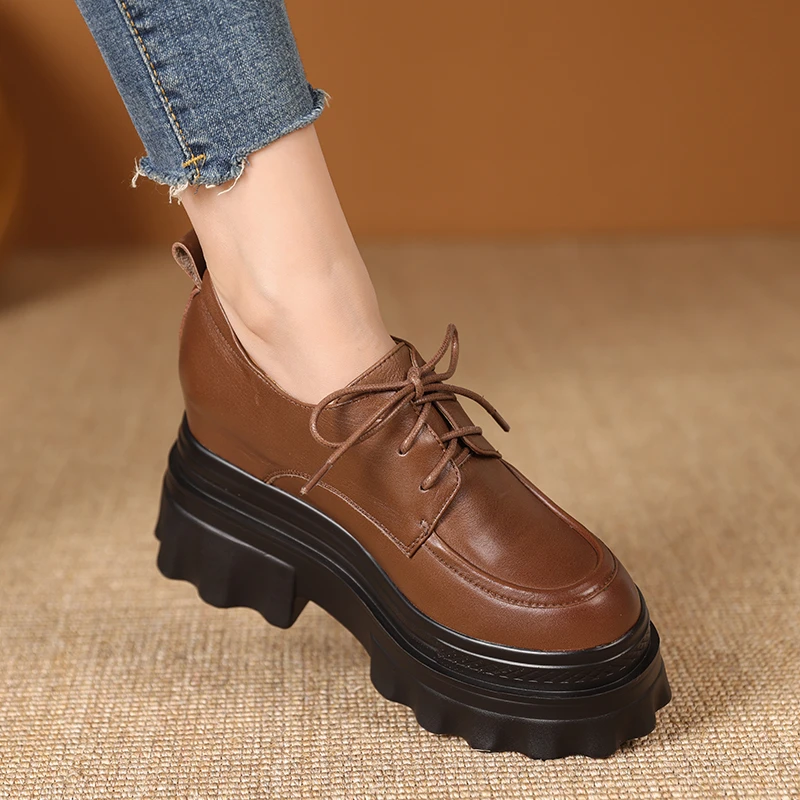 坡跟圆头英伦小皮鞋2025新款10cm内增高单鞋小个子轻便厚底松糕鞋