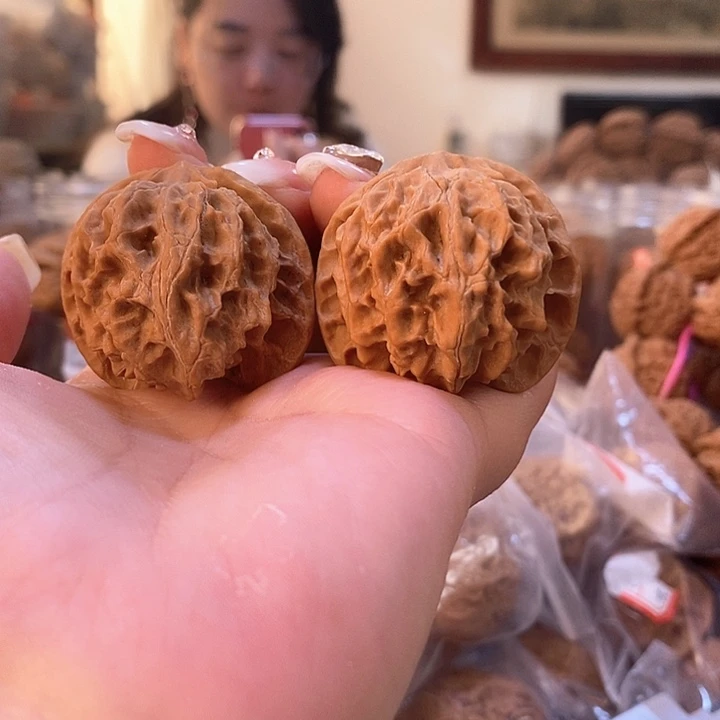 文玩核桃吊坠39苹果园