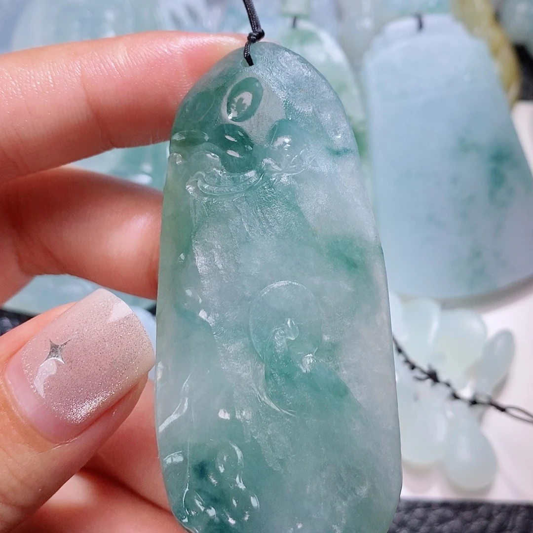 未镶嵌定制翡翠毛货付款后确认抛光