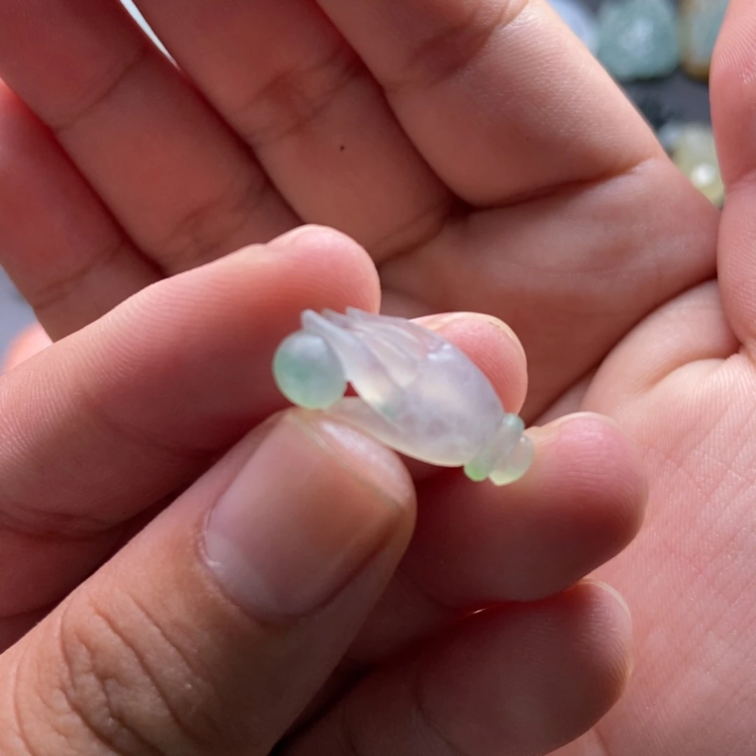 定制翡翠未镶嵌手