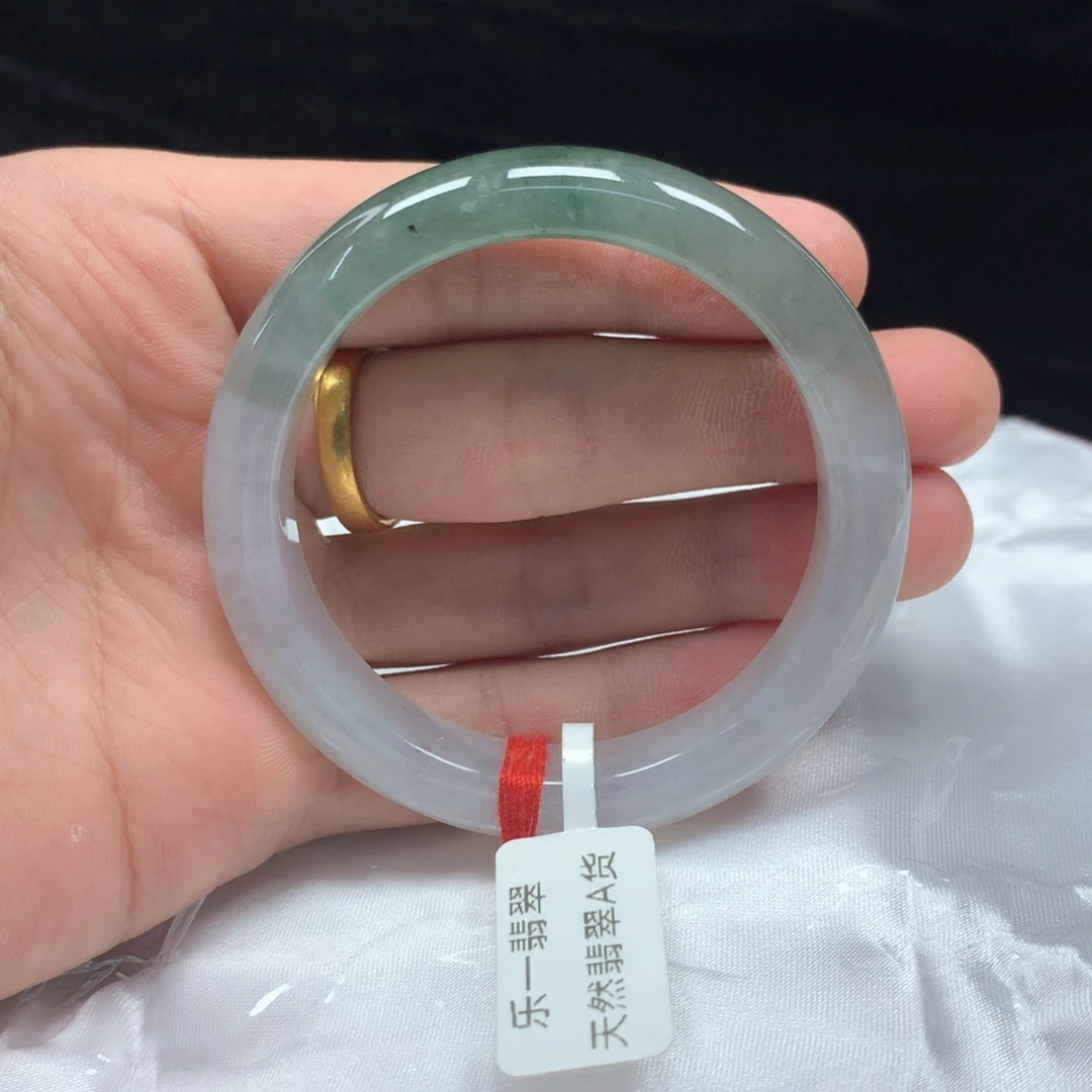 翡翠未镶嵌手镯（圆镯）50.8