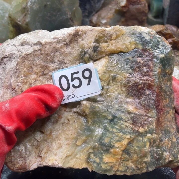 透闪石-蛇纹石玉珠宝奇石未镶嵌w****h