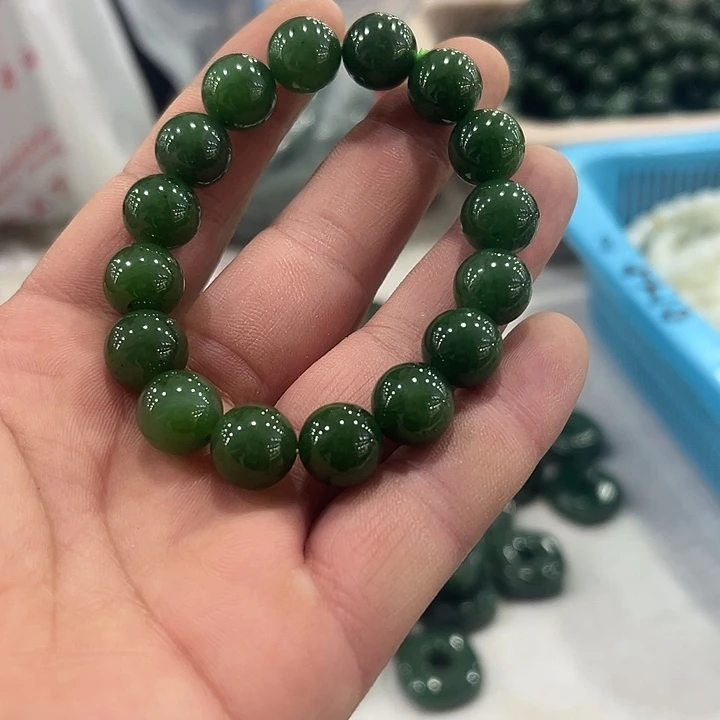 和田玉（碧玉）未镶嵌手链