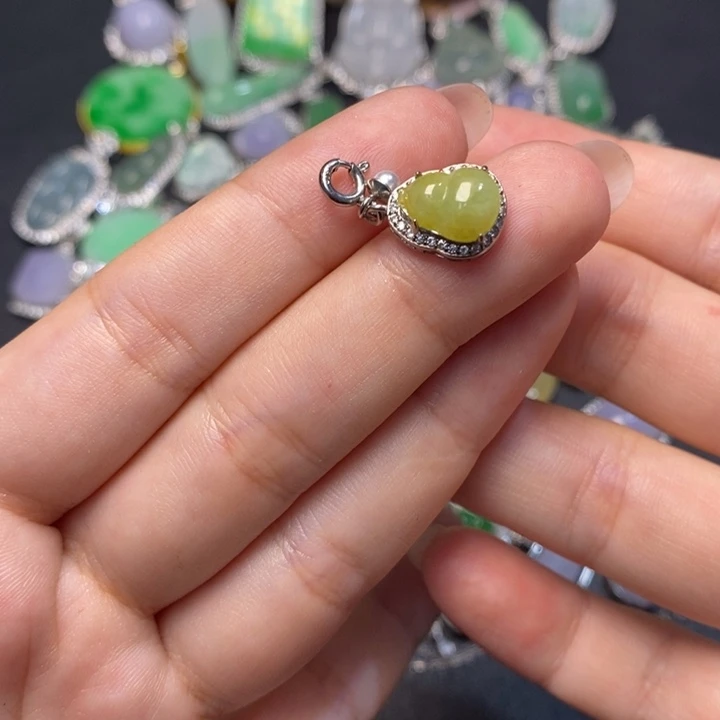 颈饰未镶嵌翡翠翡翠