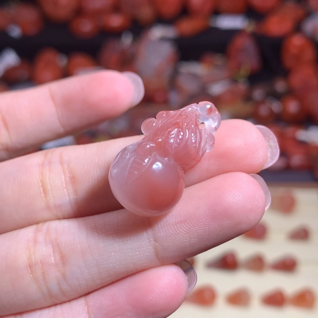 蒋***）南红玛瑙未镶嵌珠宝半成品葫芦吊坠