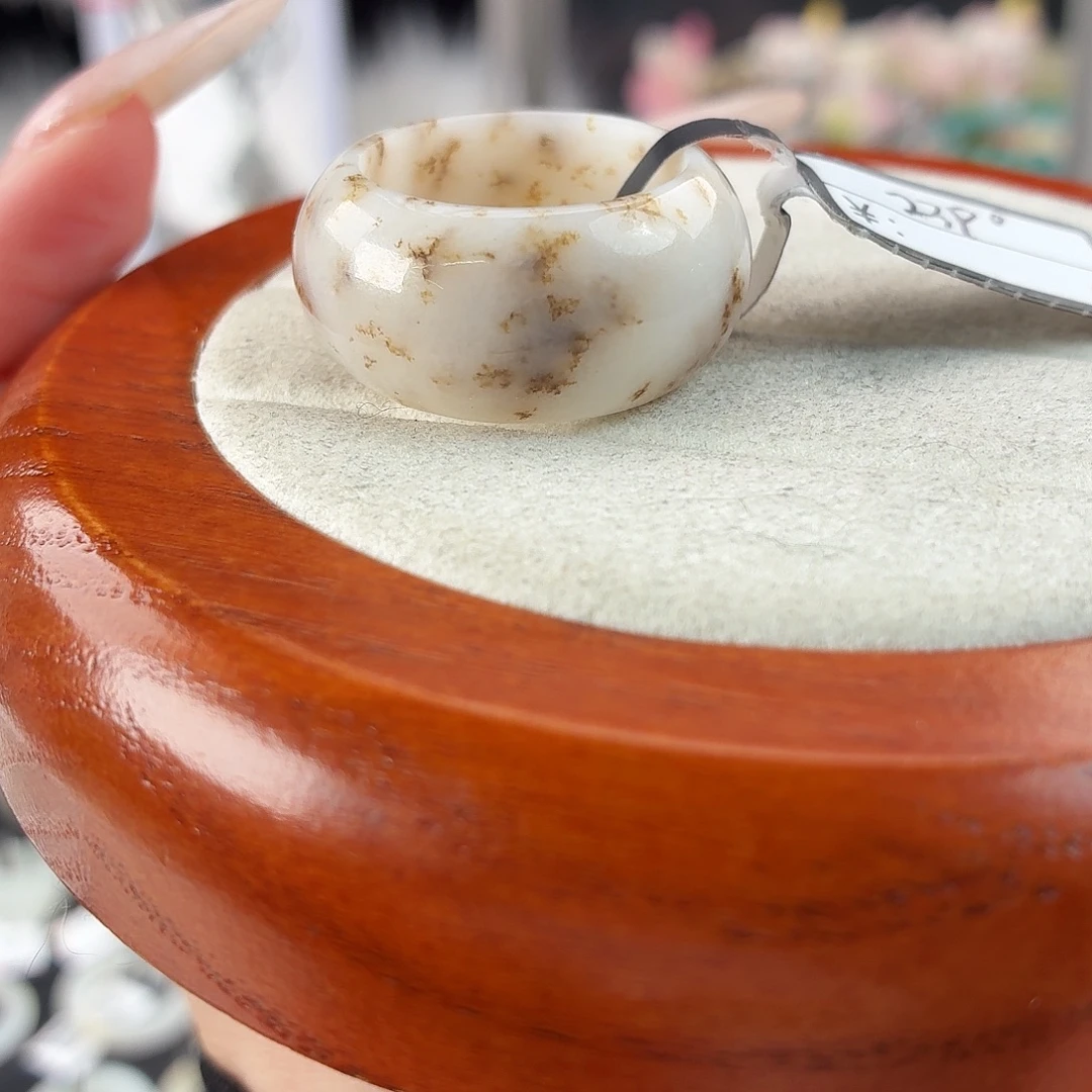 和田玉未镶嵌戒指r58白底金桂花轮胎18.7