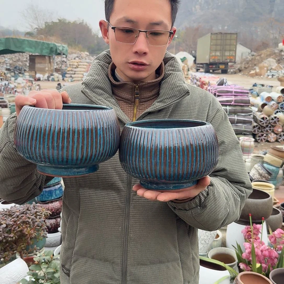 紫砂花盆口16.5高13（两个竖条拼