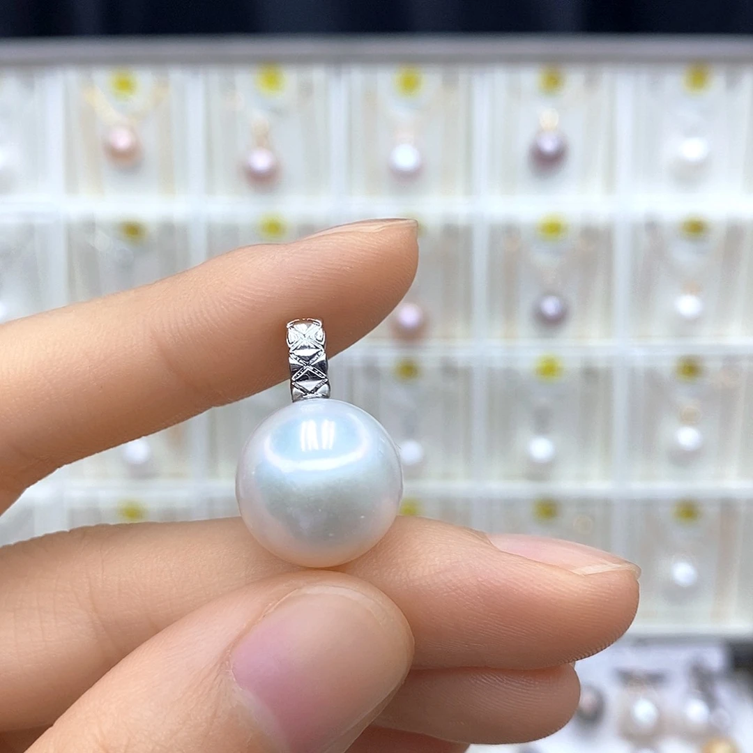 淡水珍珠合金颈饰