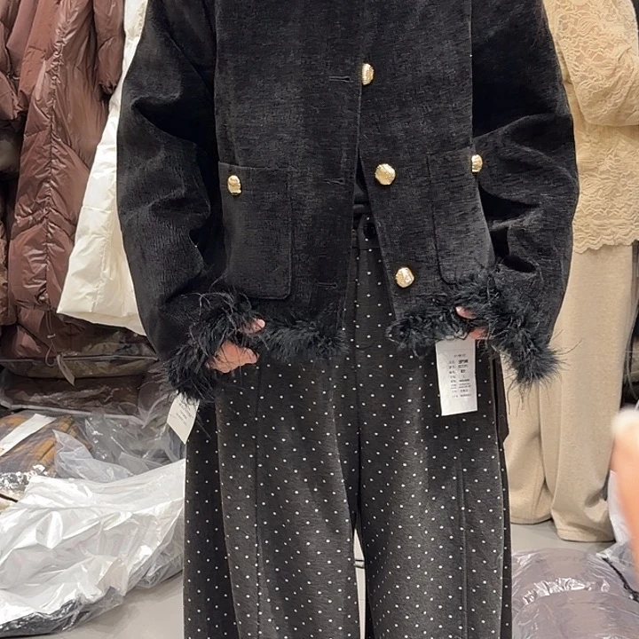 外套的长度要合适很多呢所以这