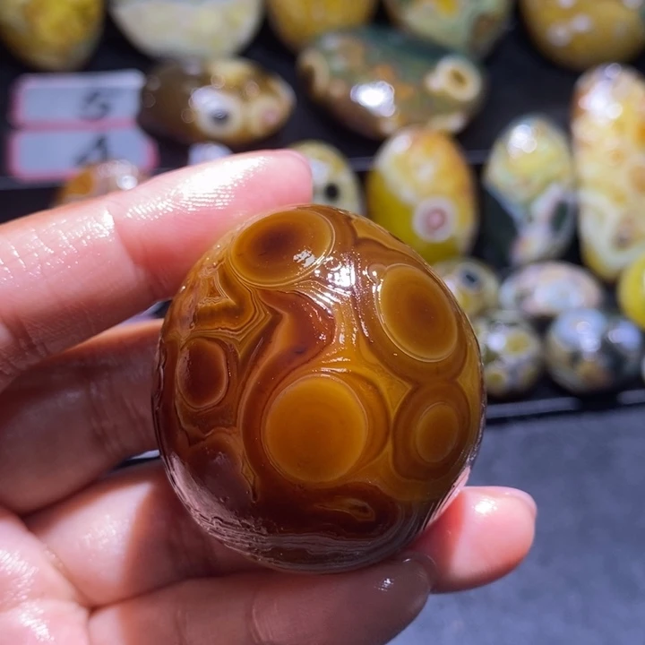 玛瑙/玉髓未镶嵌珠宝半成品60