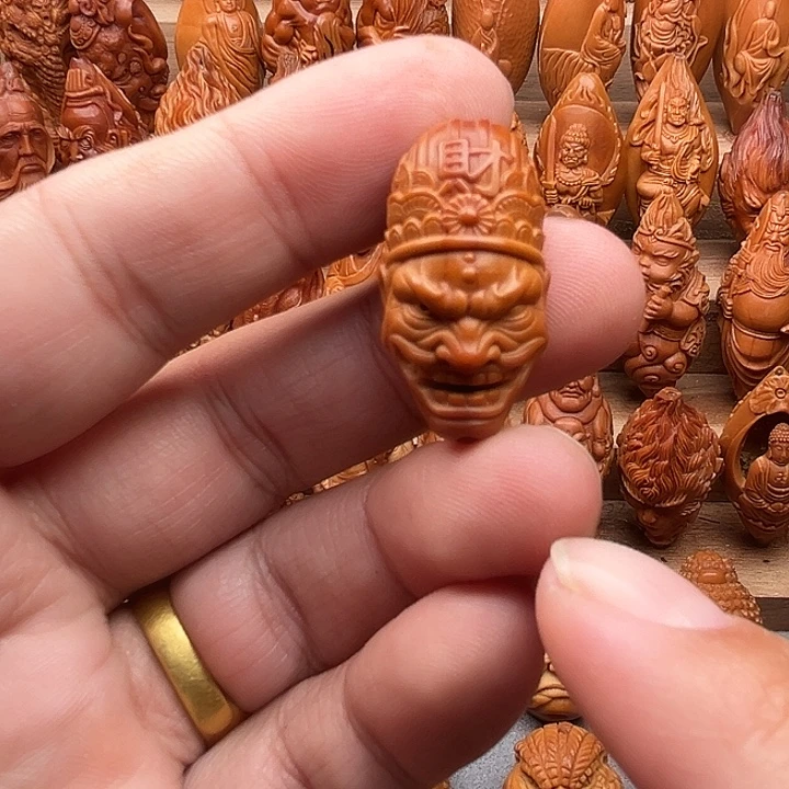 吊坠橄榄核17歪财神爷