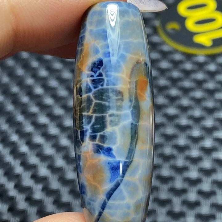 玛瑙/玉髓颈饰未镶嵌大*兵