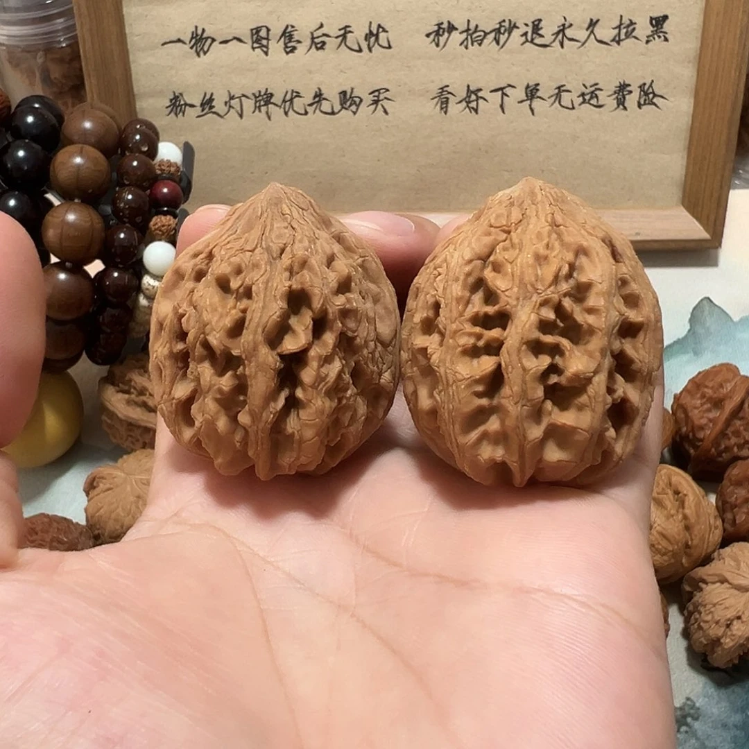 17号文玩核桃39尺大孤石瑕疵