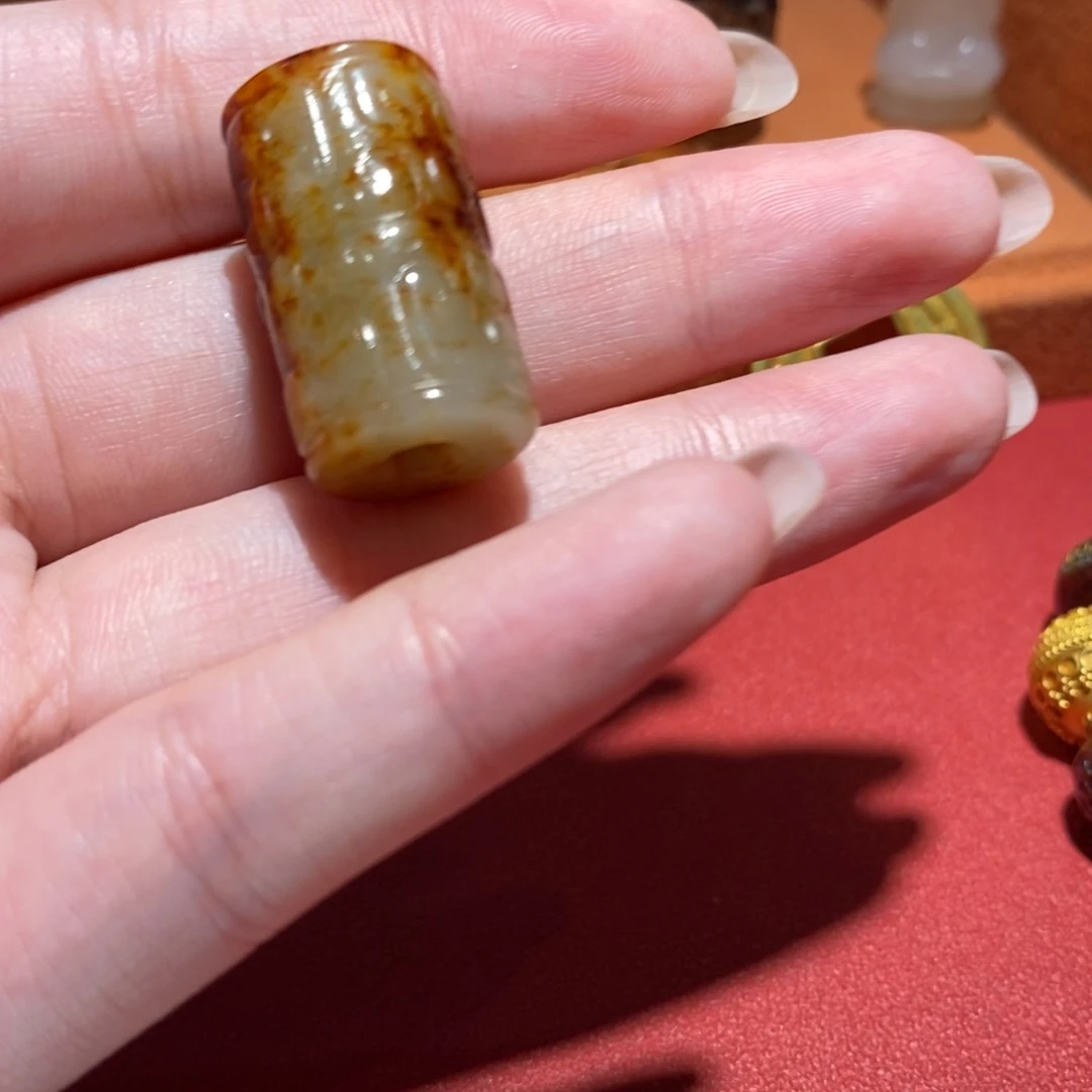 用***4和田玉（糖玉）未镶嵌挂件