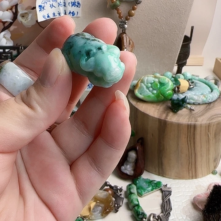 散珠翡翠散珠翡翠
