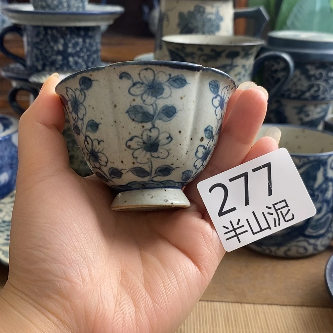 手工手绘青花陶瓷