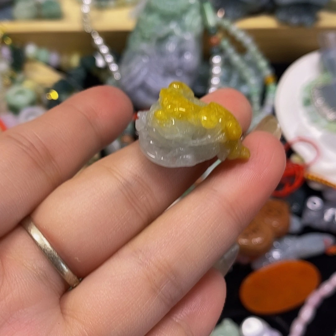 颈饰未镶嵌翡翠天然缅甸