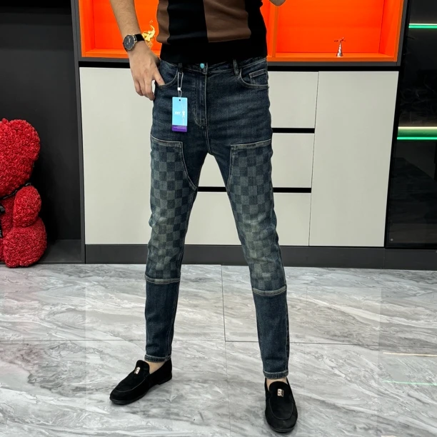 秋季时尚男士欧货修身小脚牛仔裤个性棋盘格拼接立体裁剪-6653