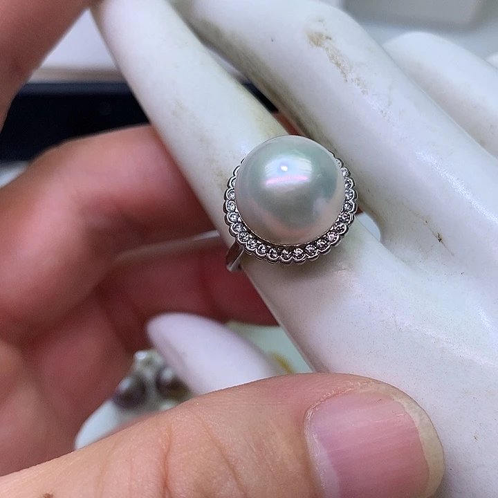 银S925镶嵌耳饰淡水珍珠