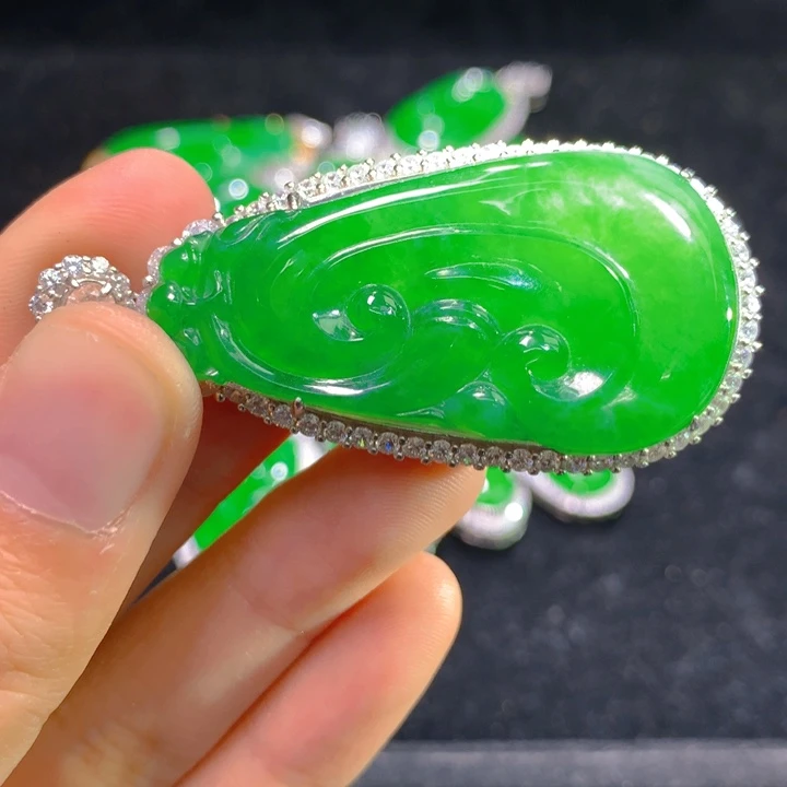 翡翠颈饰银S925镶嵌纯***?一个