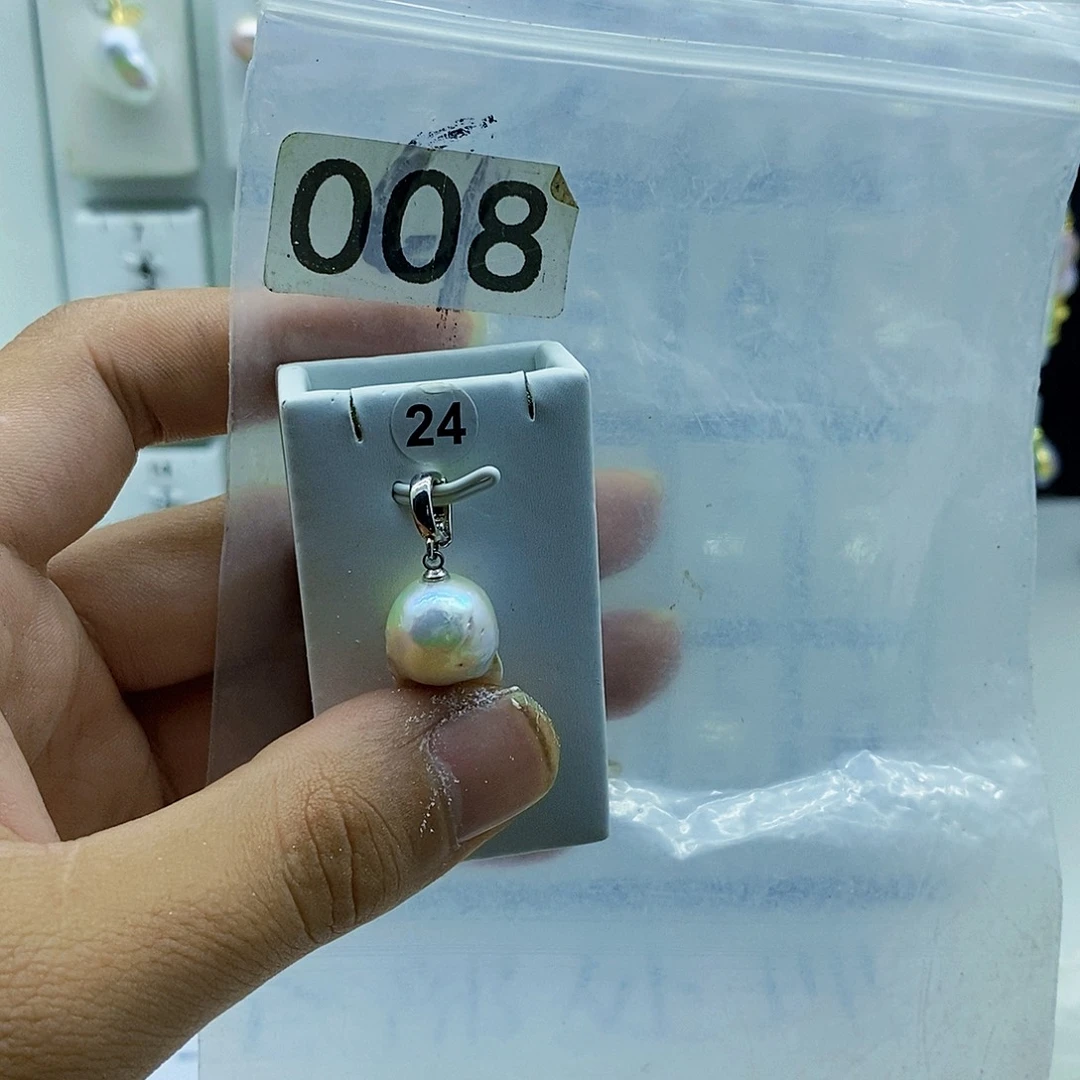 淡水珍珠合金颈饰