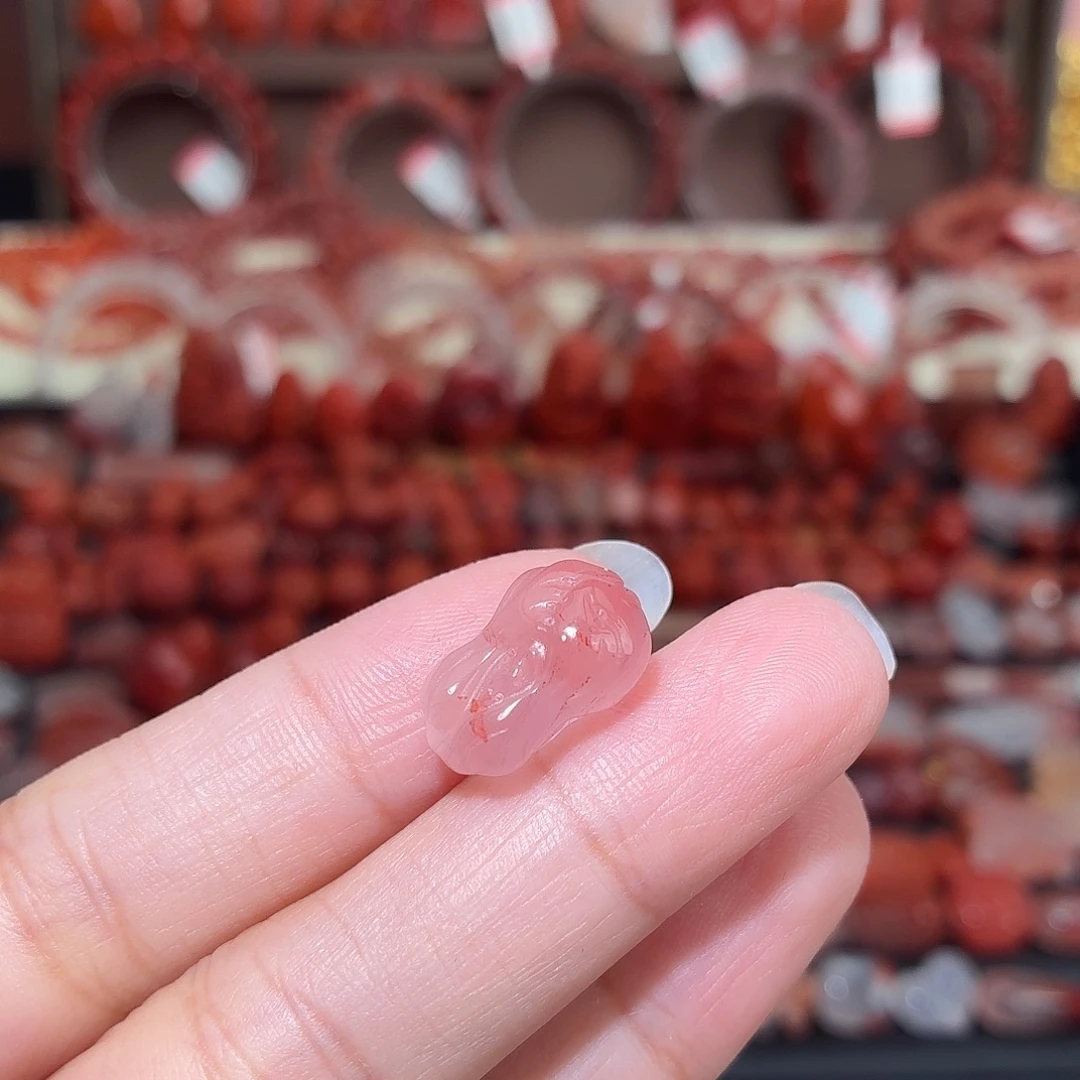 南红玛瑙未镶嵌颈饰白菜