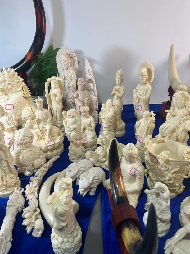 群美姐姐猛犸工艺桌面摆件