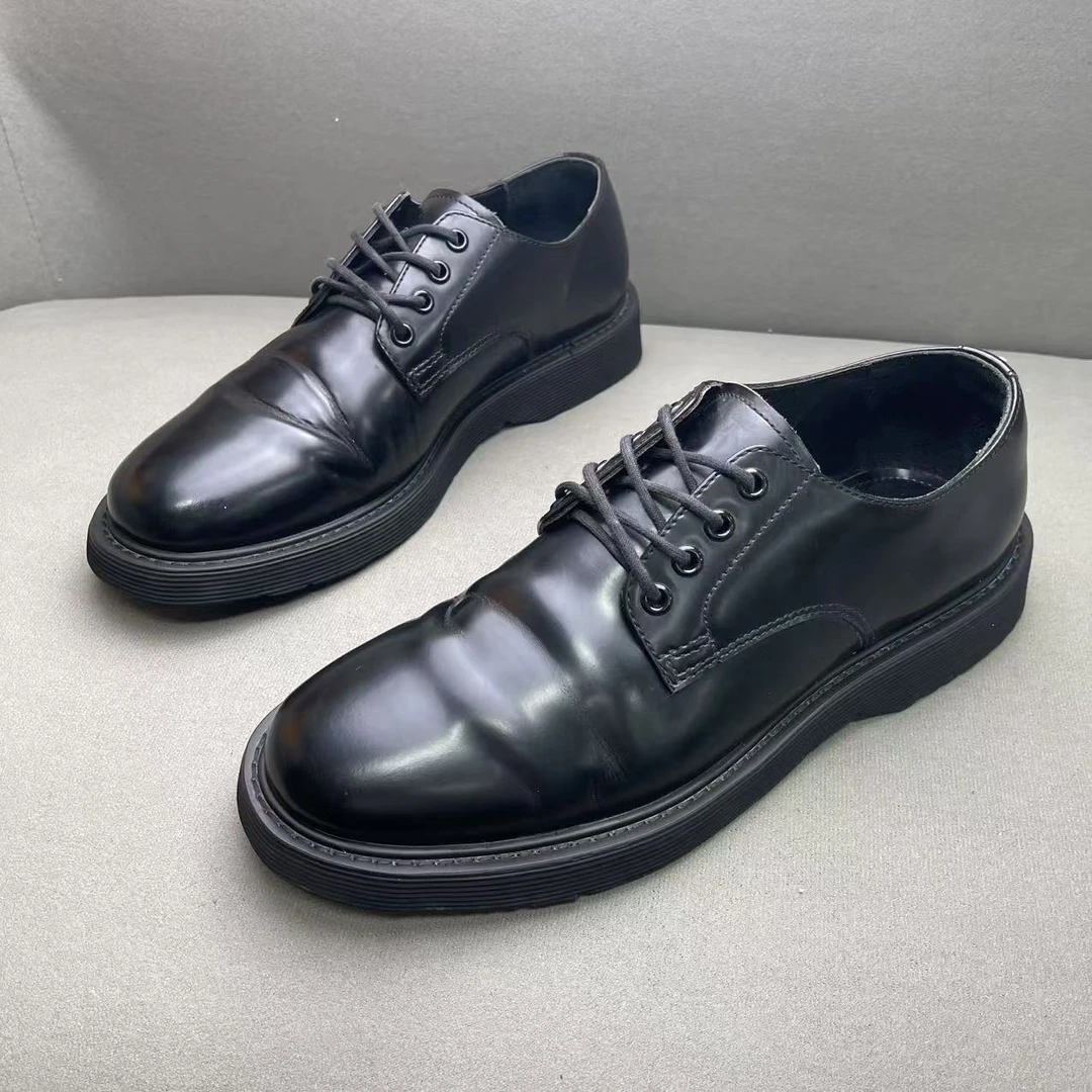 95新 Prada/普拉达 黑色时尚百搭亮漆面厚底系带圆头皮鞋 41.5码