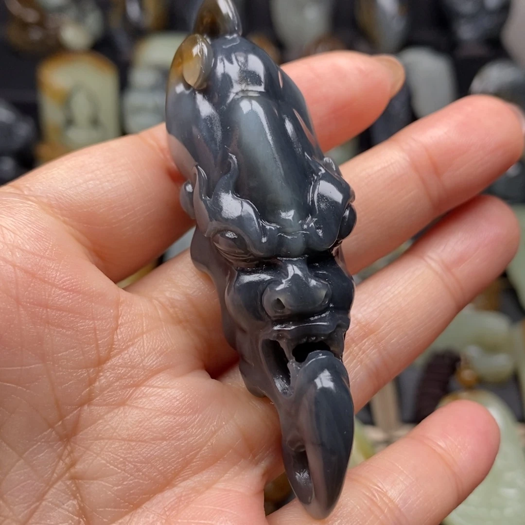 和田玉未镶嵌挂件