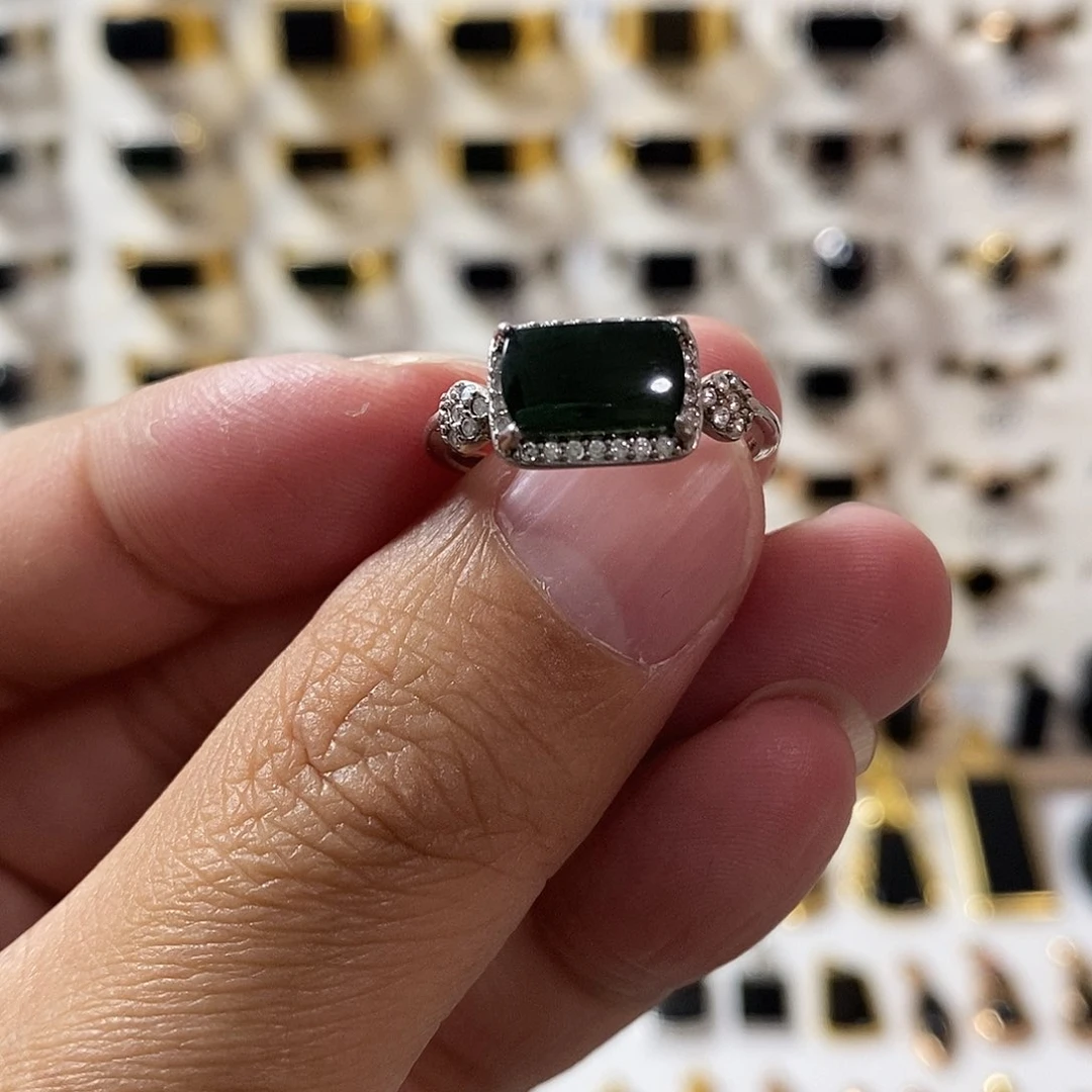 翡翠手链未镶嵌墨翠