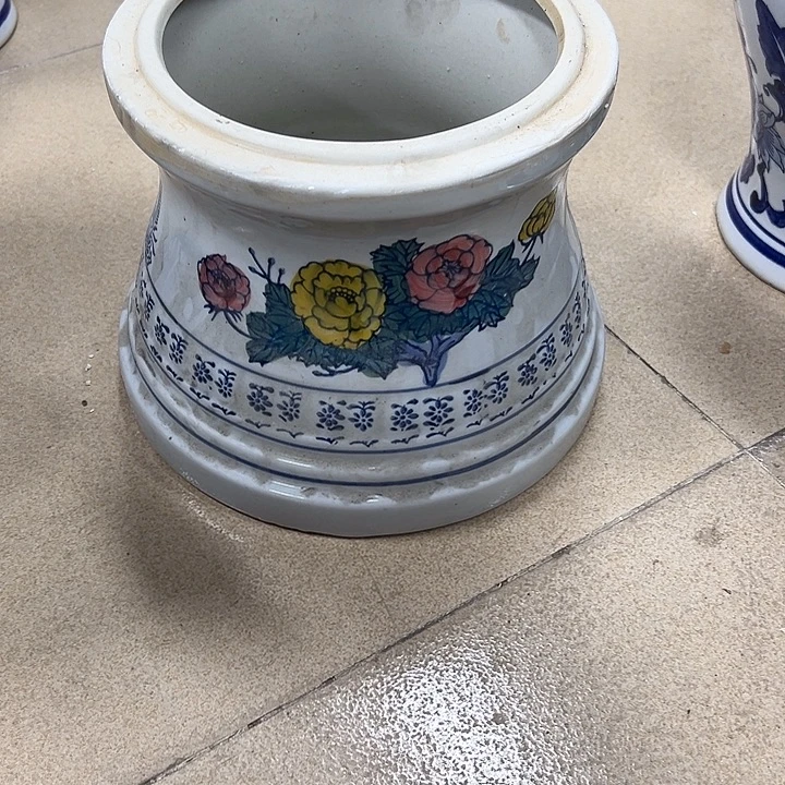 瓷片微瑕陊次。。。。。。！。。。。。