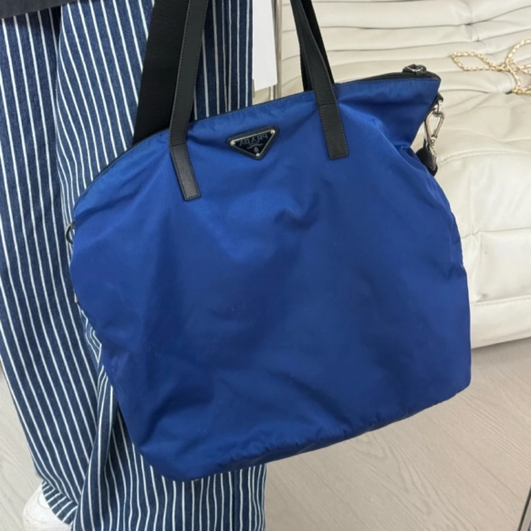 95新 Prada/普拉达 深蓝色尼龙托特双肩带休闲百搭