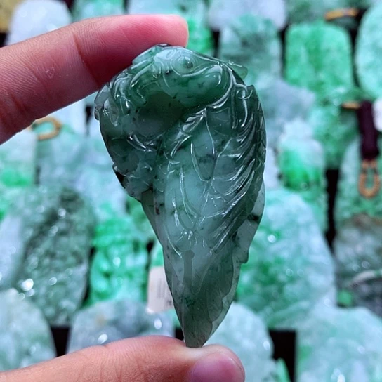 吊坠(不含链)未镶嵌翡翠