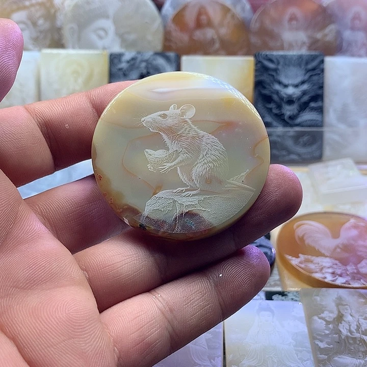 未镶嵌颈饰玛瑙/玉髓