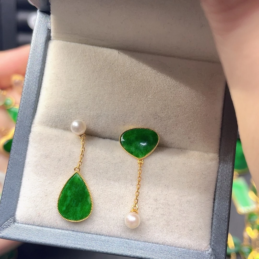 B****翡翠18K金镶嵌耳饰天然翡翠